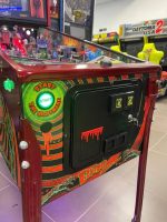 Elvira's House of Horrors (Premium Edition)