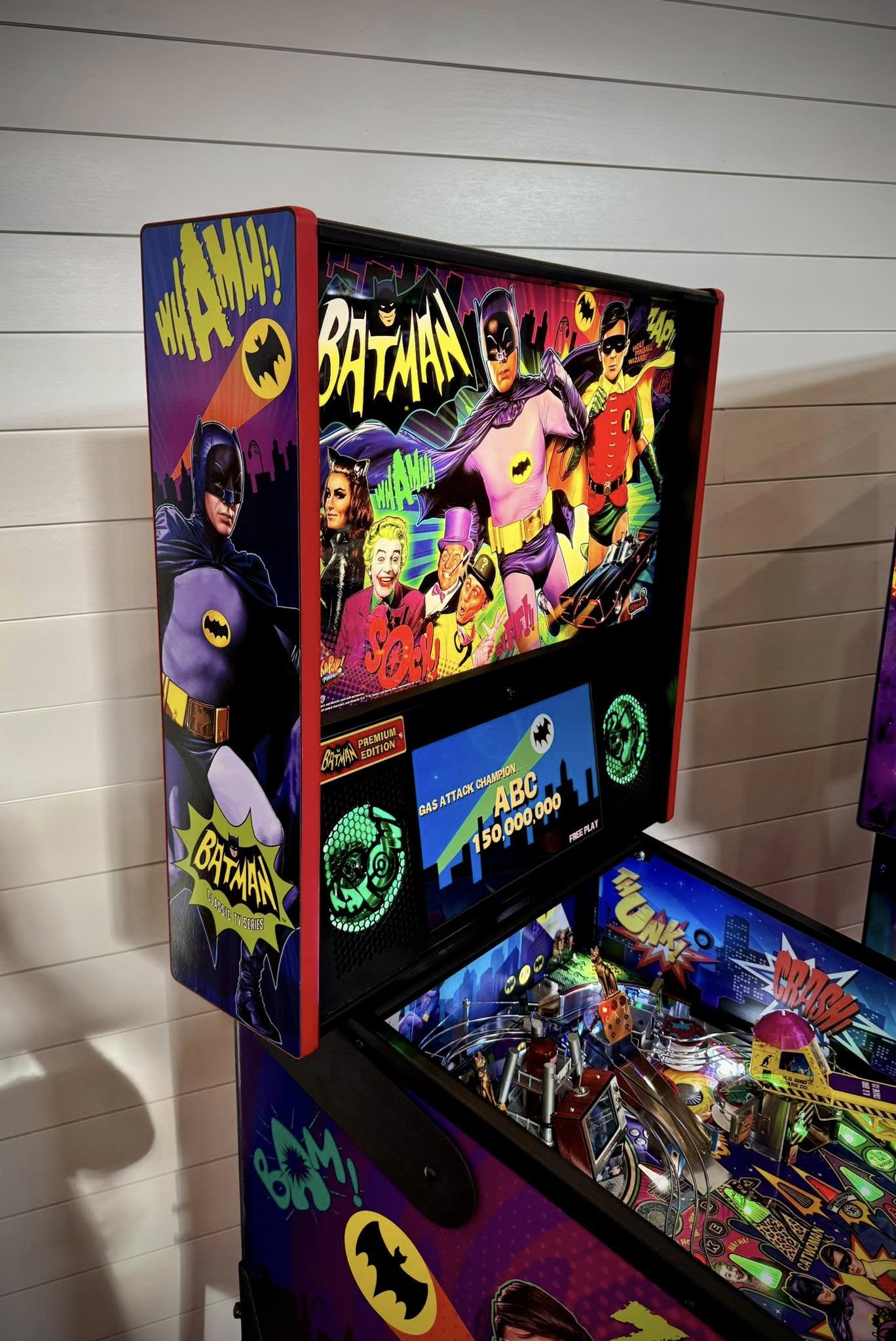 490283563_1129764048951800_2639917696346749374_n Batman ‘66 (Premium) - Image 1